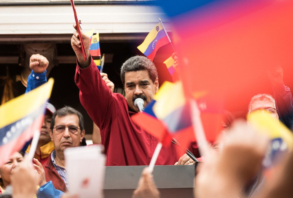 مادورو در میان جمعیت _ اطلس دیپلماسی