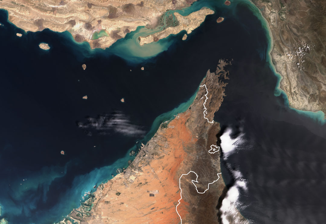 تنگه‌ای که گلوی خود را صاف کرد