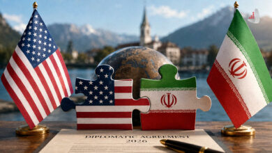 پرچم ایران و آمریکا و پازل هایی با طرح پرچم این دوکشور