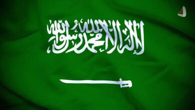 پرچم سبز عربستان سعودی در حال اهتزاز
